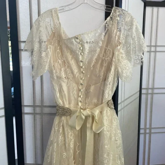 Wedding Dress With Silk and Lace by Cicada Bridal - Picture 7 of 9